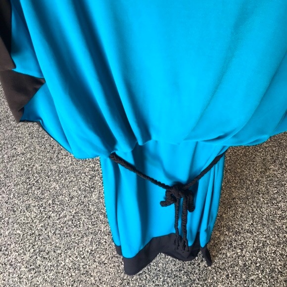 Sangria ✦ Two-tone Open Sleeve Dress (size 6) - Picture 3 of 6